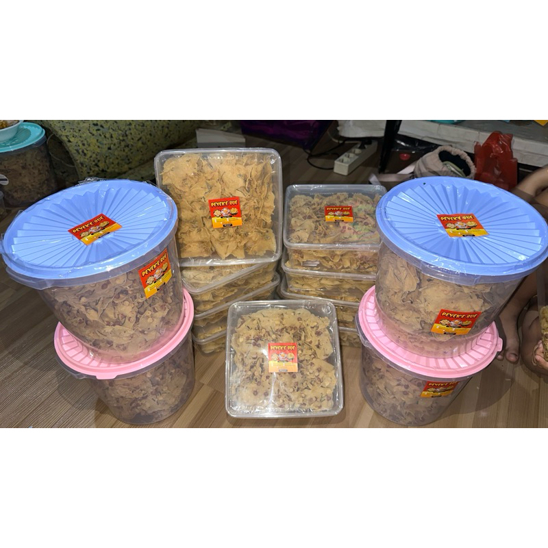 

Peyek'e Bue varian KACANG HIJAU 500gr toples besar