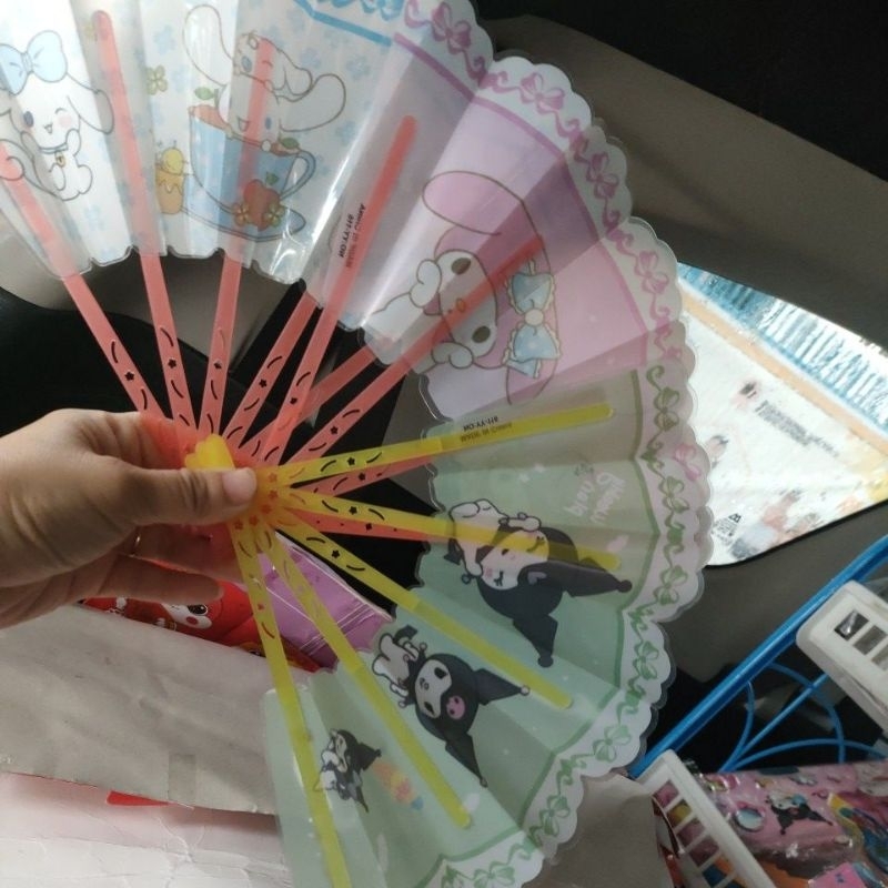kipas lipat. kipas mainan anak