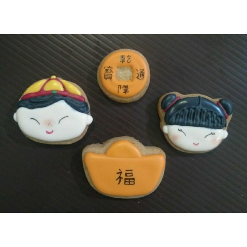 

Cookies hias edisi Imlek @15k/pcs(isi 2)