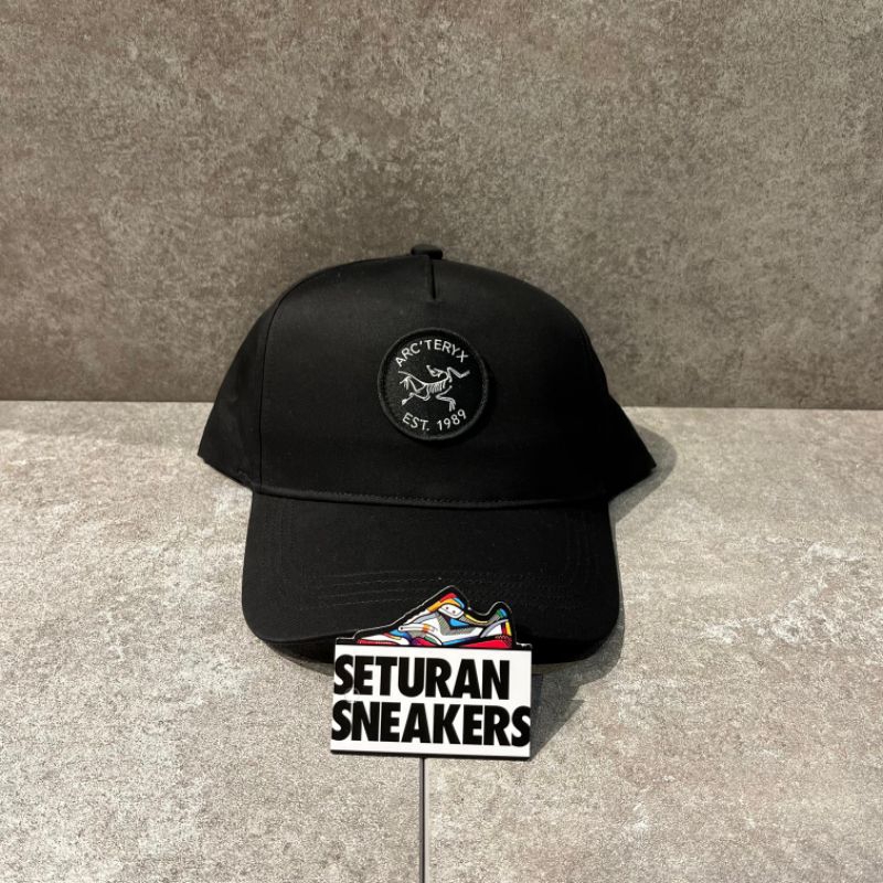 Topi Arcteryx Bird Patch Black