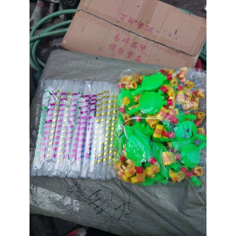 Mainan Anak Peluit Smile/Peluit lidah boneka