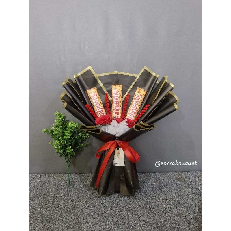 

Bouquet/Buket Coklat Silverqueen Valentine ( free kartu ucapan ) , khusus Pengiriman Instan