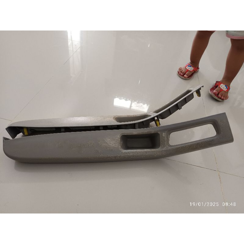 Armrest sandaran tangan pintu depan yaris bakpao