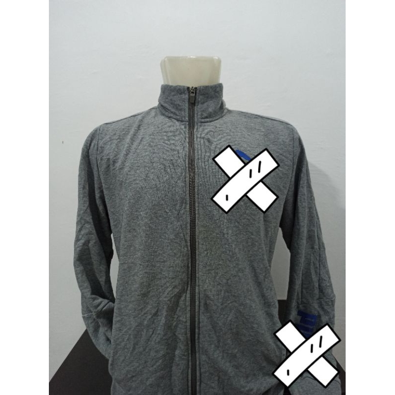 Jaket brand bekas lelong