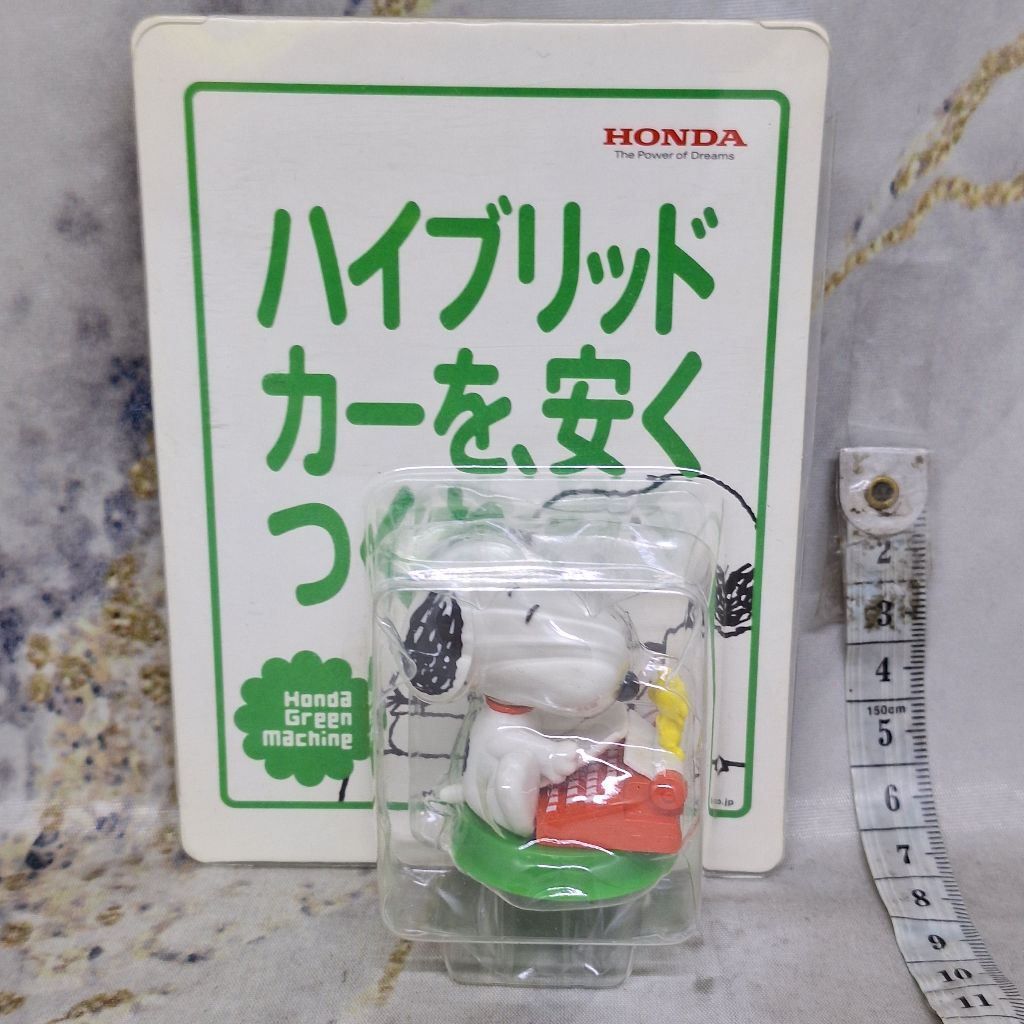 Snoopy Honda Green Machine Comtech Hybrid Figure