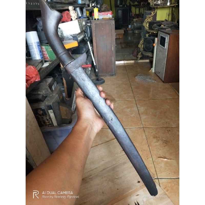 pedang sepuh wingit berpamor