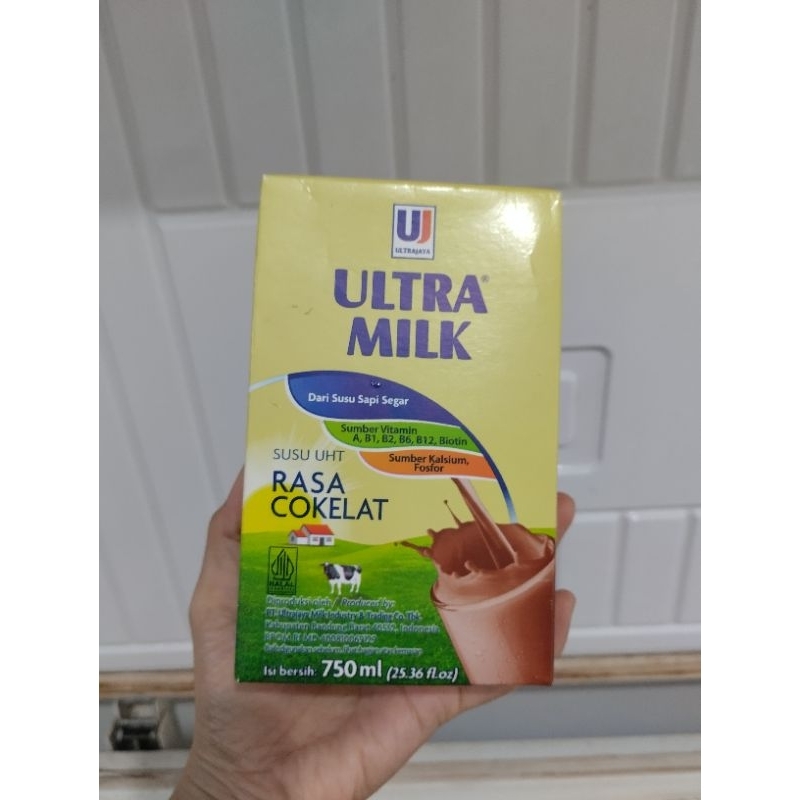 

Ultra Milk Susu UHT Rasa Cokelat uk 750 ml