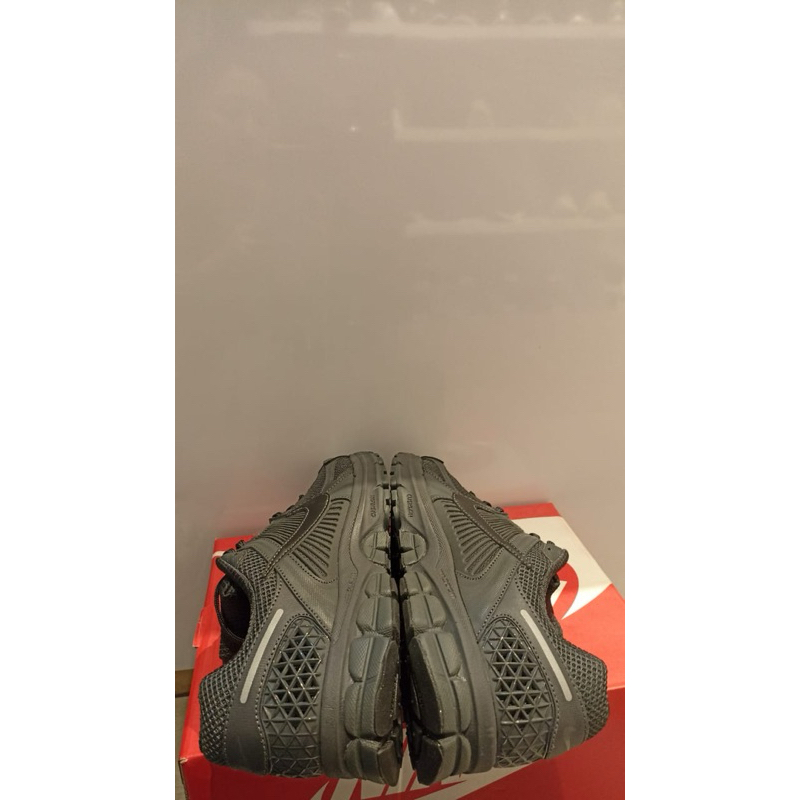 Nike Vomero 5 Black