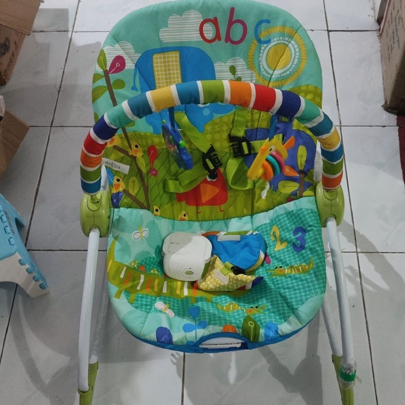 Preloved Sugar Baby Baby Bouncer