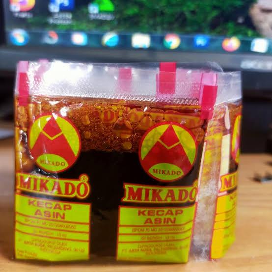 

KECAP ASIN MIKADO 1 PAK ISI 20 /KECAP MAKAN
