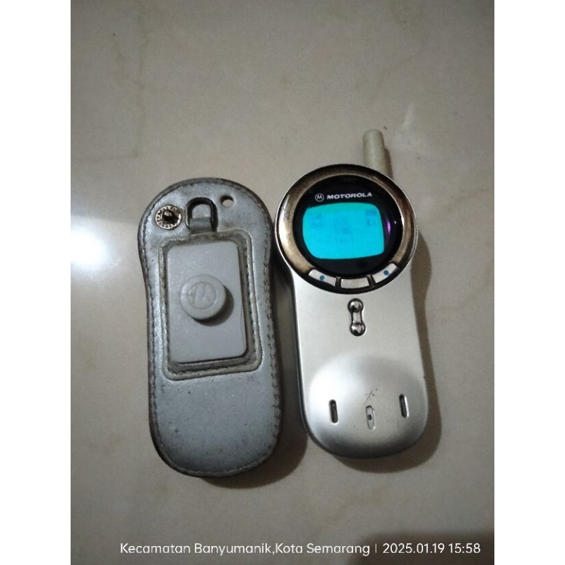 Motorola V70 Swifle Normal Original Mulus Jadul Langka Unik Imut Speaker Bass Stereo Joss Khas Xpres