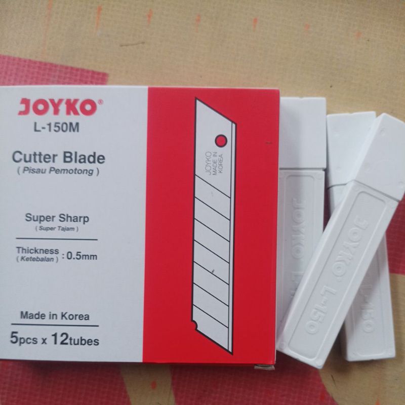 

isi cutter besar L150, produk original yaa.joyko. perpak 12tube