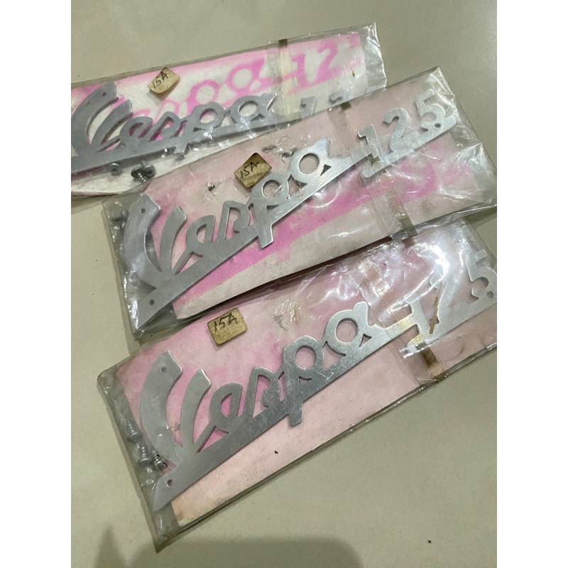 emblem vespa 125 baru lengkap