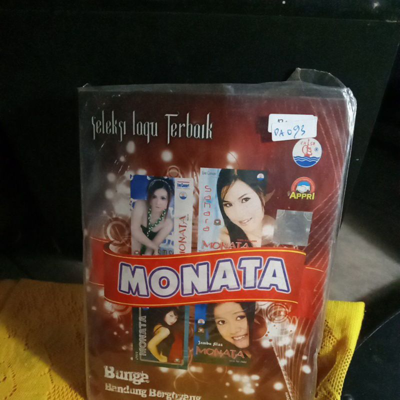 VCD SELEKSI LAGU TERBAIK MONATA DD0144