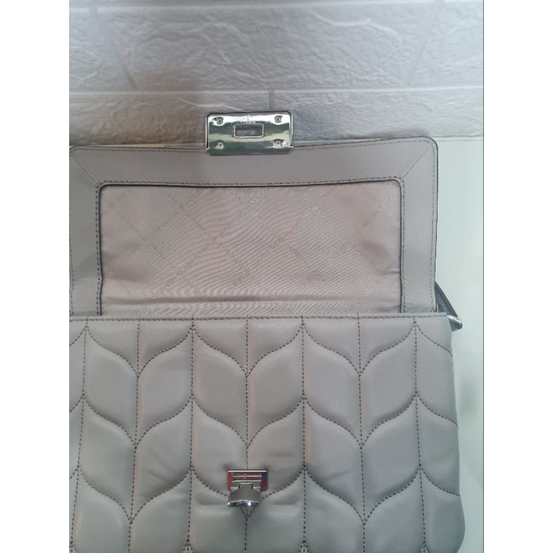 dompet MK