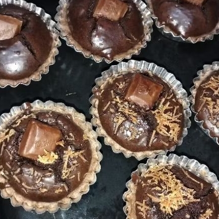 

Mooditey - Fudgy Pie Brownie (Pie dengan fudgy brownies) isi 4 pcs per box