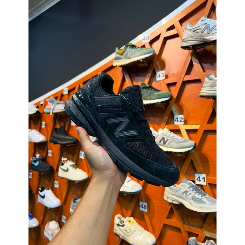 990 V5 ‘Full Black’