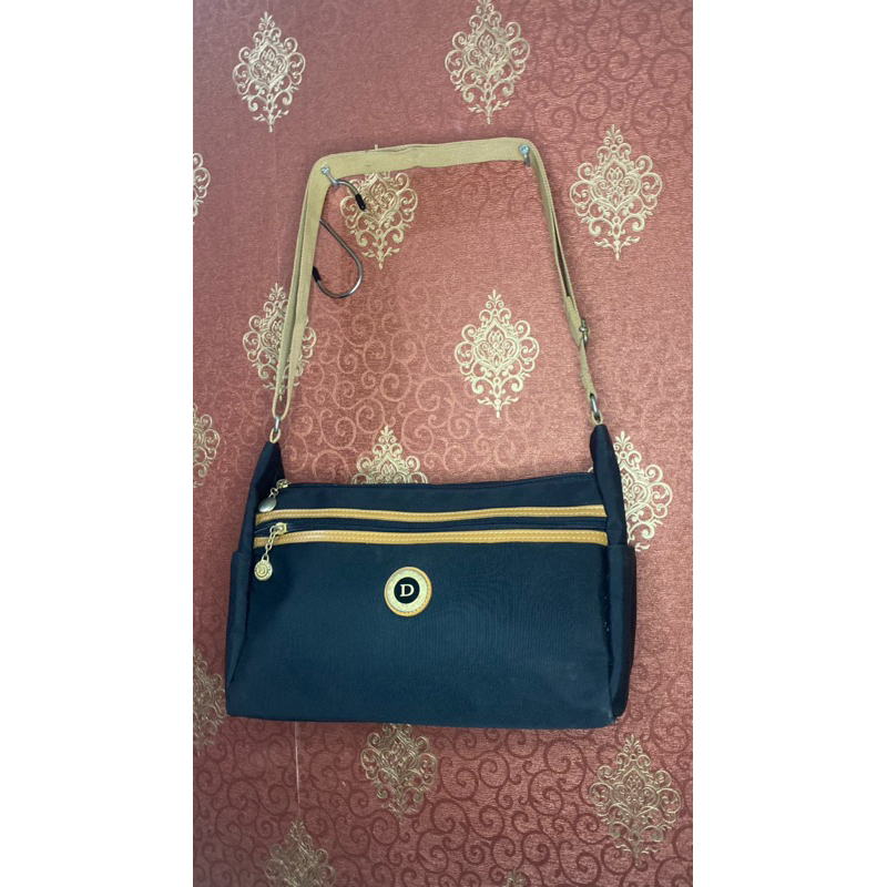 Dima Borsa Sling Bag Black