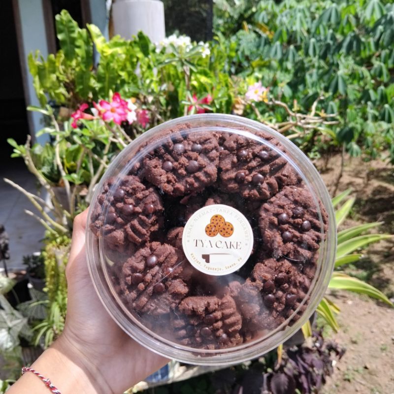 

KUE KERING COKLAT MOCA/KUE LEBARAN MOCA CHIP/KUKER COKLAT MOCA CHIP/KUE KERING LEBARAN MOCA CHIP