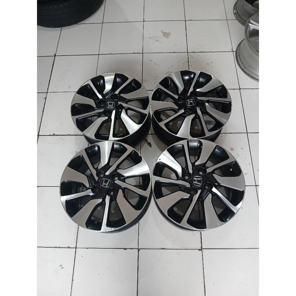 velg mobil seken copotan brio rs r15 buat city mobilio freed agya calya karimun