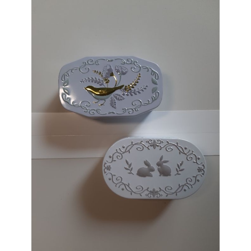

Kaleng Tin box ori Japan from seria daiso cando
