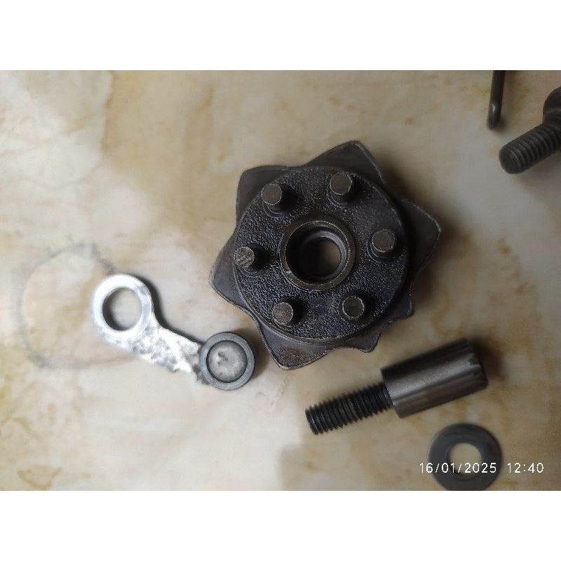 gir bintang perseneling suzuki fxr 150 ori copotan / gir bintang operan persenelinh fxr 150