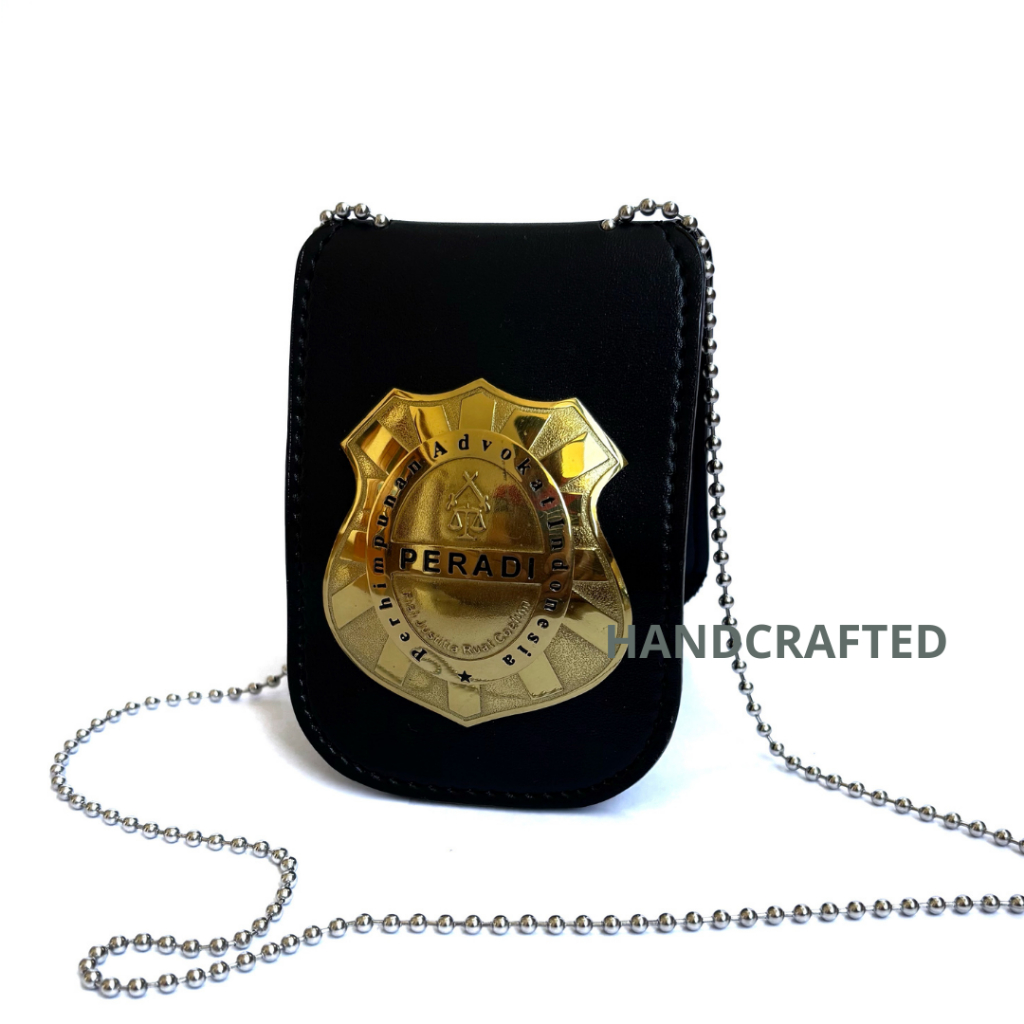 

Dompet kalung lencana Dompet KTA PERADI advokat Pengacara kulit hitam kwalitas bagus