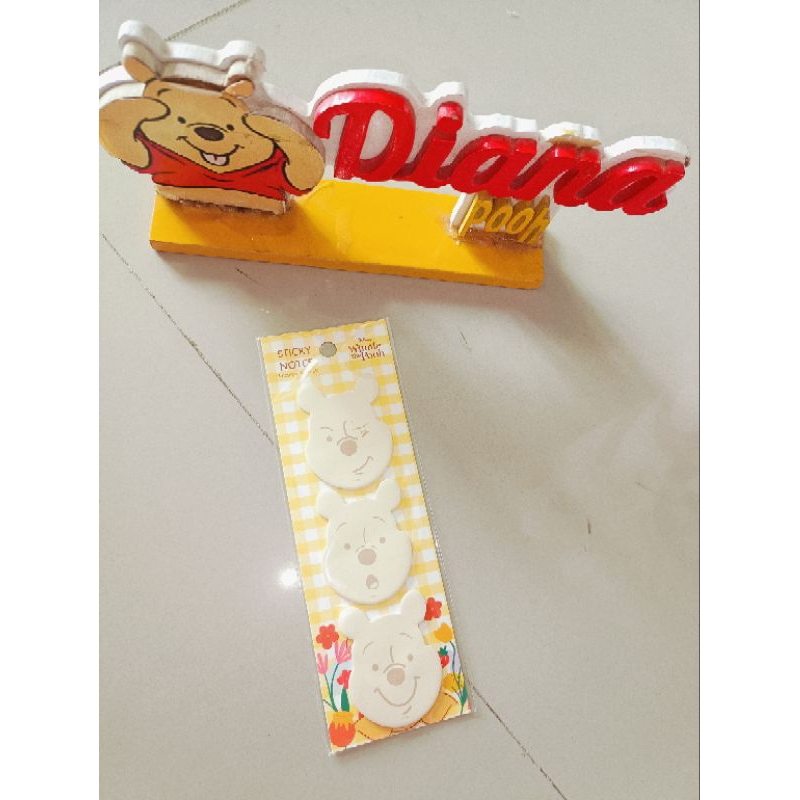 

sticky note pooh