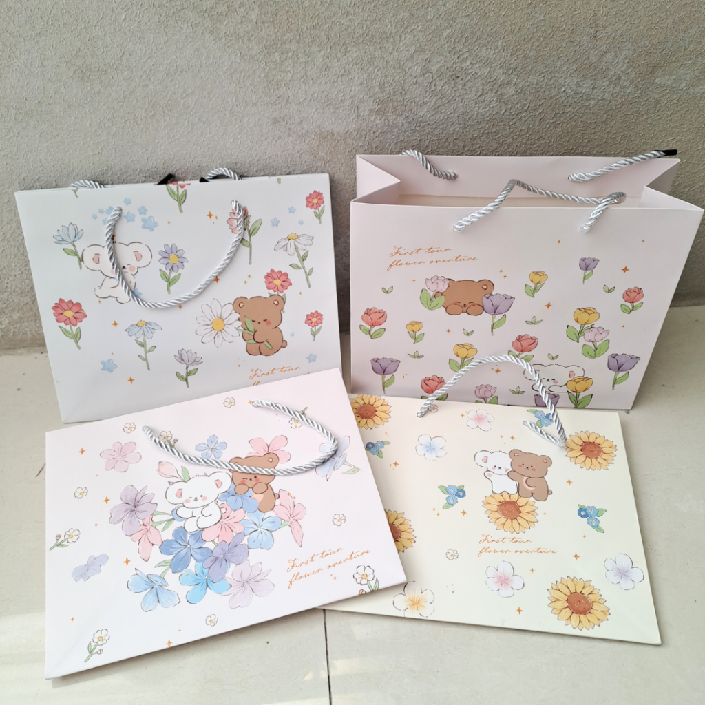 

Packaging Paper Bag CD-001 Beruang Bunga HD-8072 Paperbag Ulang Tahun Lucu Goodie Bag Kantong Kertas