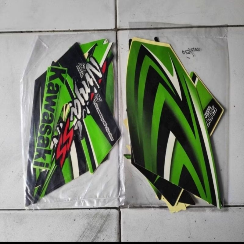 STRIPING STIKER KAWASAKI NINJA SS 2011 HIJAU