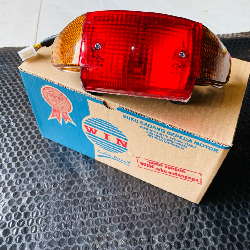 stoplamp belakang lampu belakang grand sabit bulus merek win
