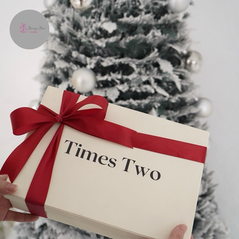 

Packaging Box| Custom Box| Hardbox| Gift Box| Luxury Box| Kemasan Box| Hampers Box| Kotak Hadiah| 28x20x7