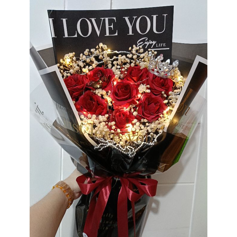 

BUKET VALENTINE / BUKET ULTAH / BUKET ANNIVERSARY / BUKET ULTAH / BUKET BUNGA / BUKET LOVE / BUNGA / HAMPERS / KADO