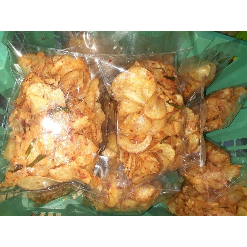 

kripik singkong pedas manis daun jeruk