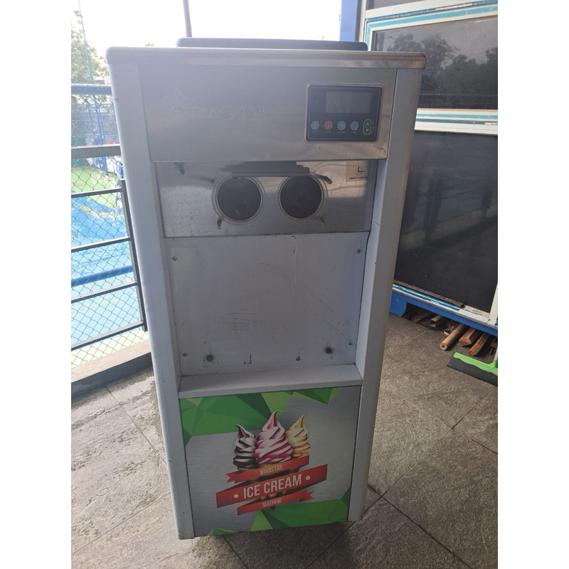 Mesin Es Krim Wirastar Usaha Cafe