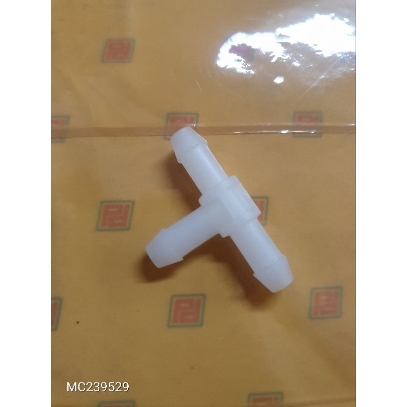 Sambungan Selang Nozel Air Sambungan Selang T Fuso Ori