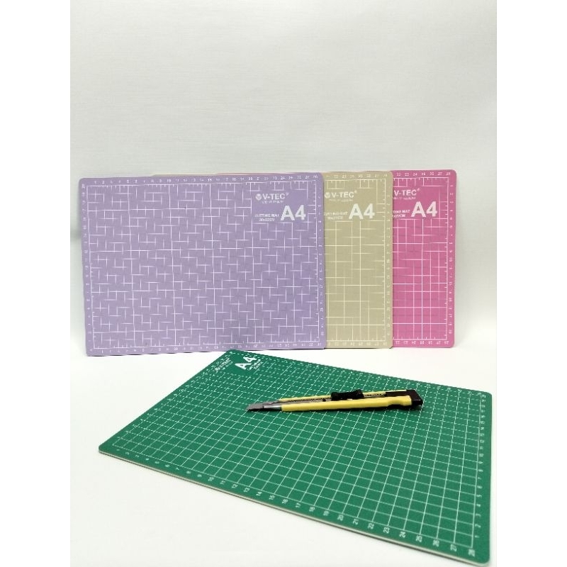 

Cutting Mat Alat Potong A4 V-TEC 22X30CM
