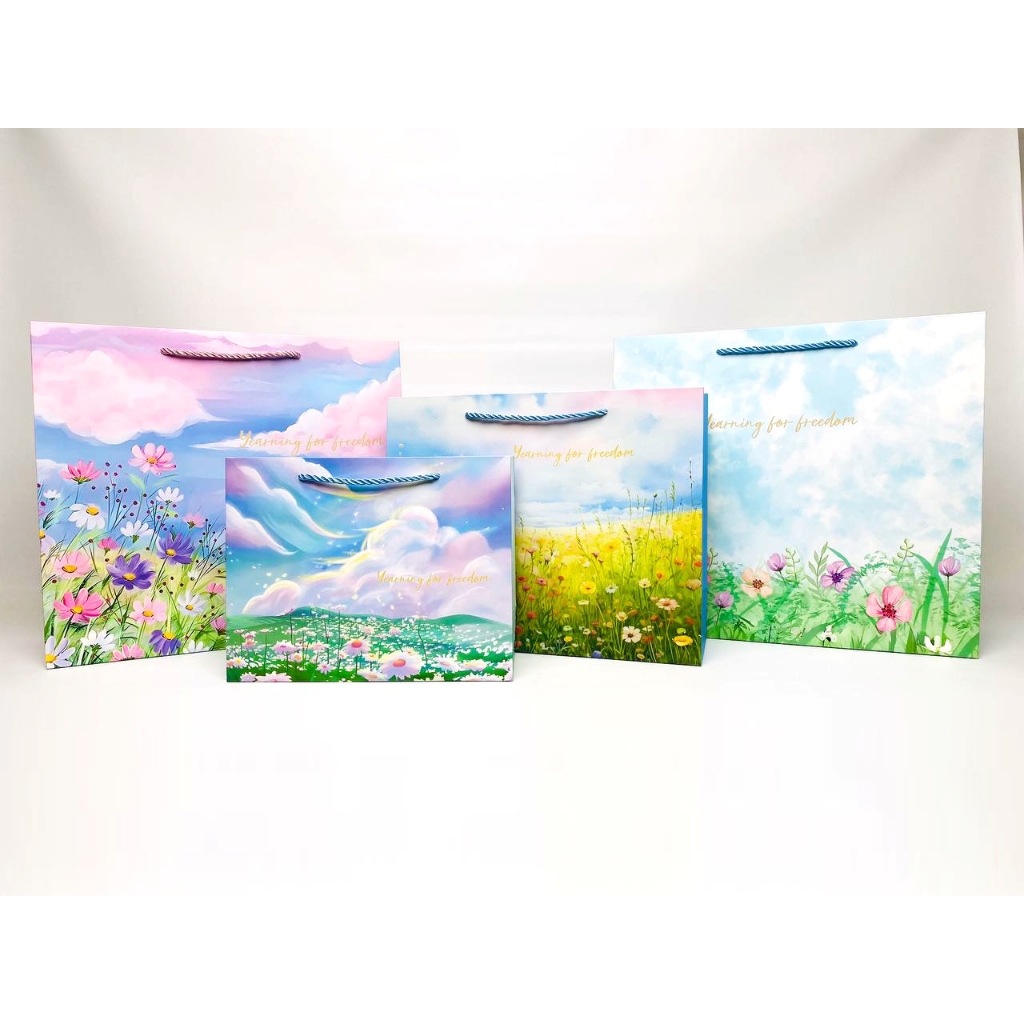 

Paper Bag motif Yearning Freedom HD-256 / Tas Kertas / Tas Kado