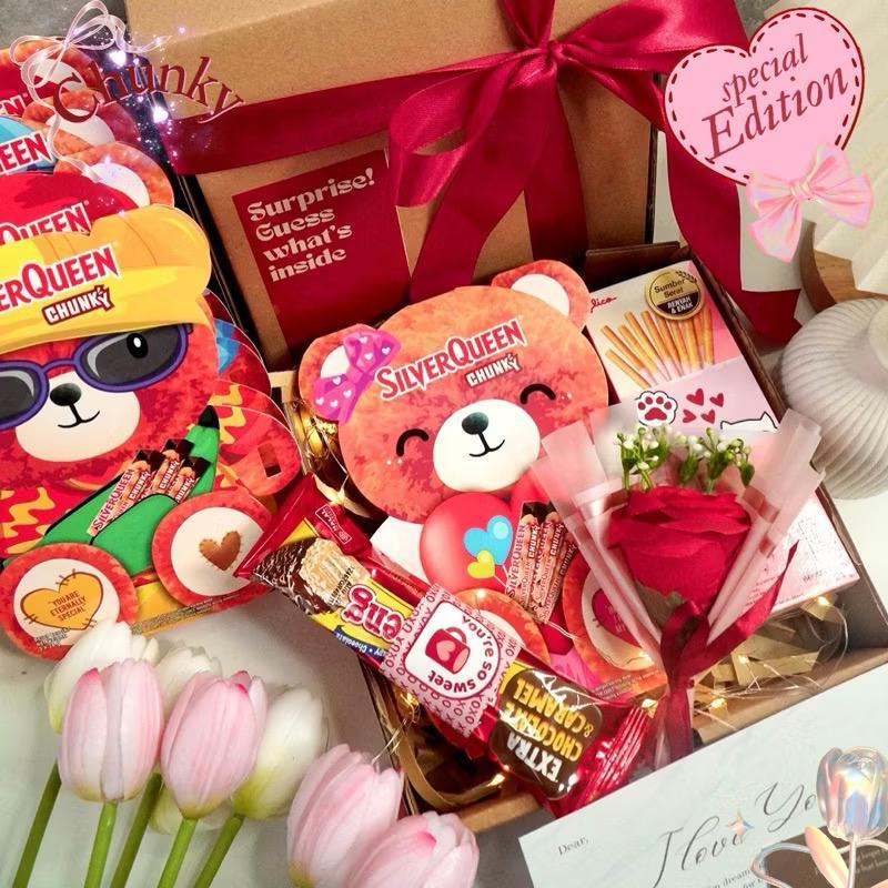 

Hampers Snack Box Cokelat/Kado Ulang Tahun Valentine/ Hadiah Pacar Murah/ Gift Box Anniveersary
