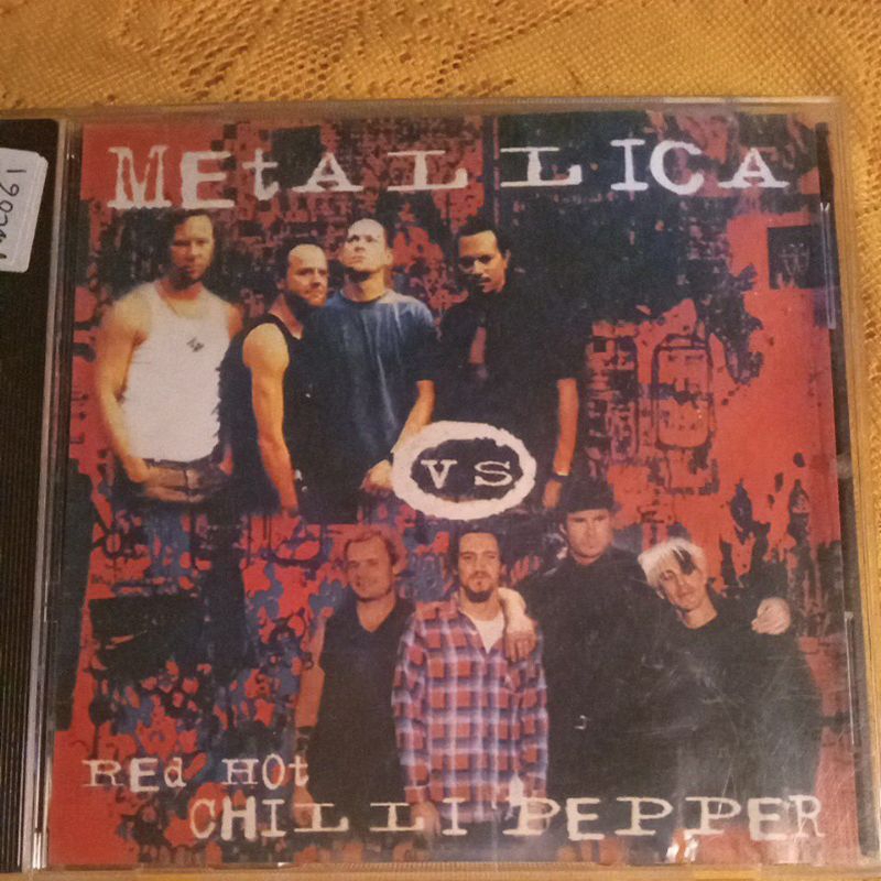 VCD NETALLICA VS RED HOT CHILI PEPpER BL083