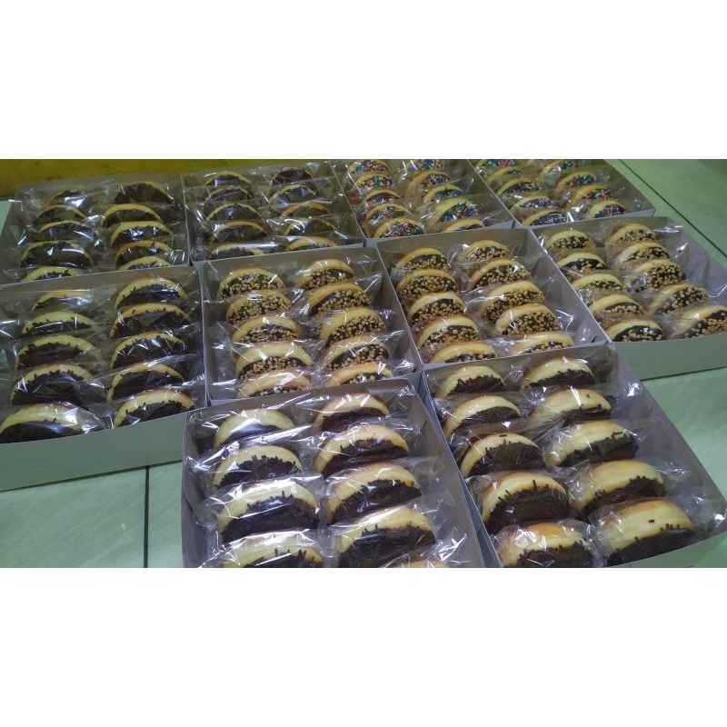 

Donat topping klasik