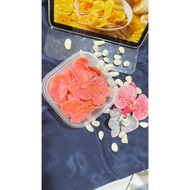 

Kripik pisang strawberi