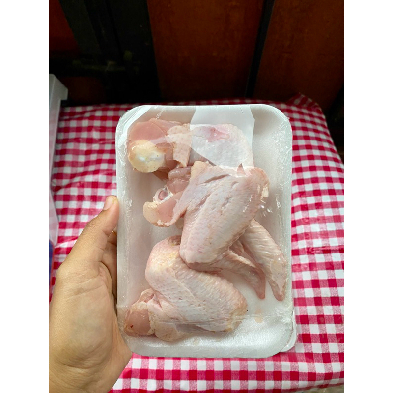 

Sayap ayam fresh kemasan serba 12.000