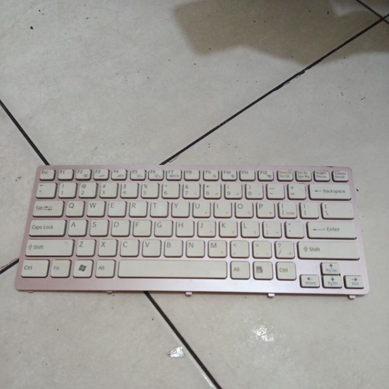 Keyboard Sony VAIO VPC CW