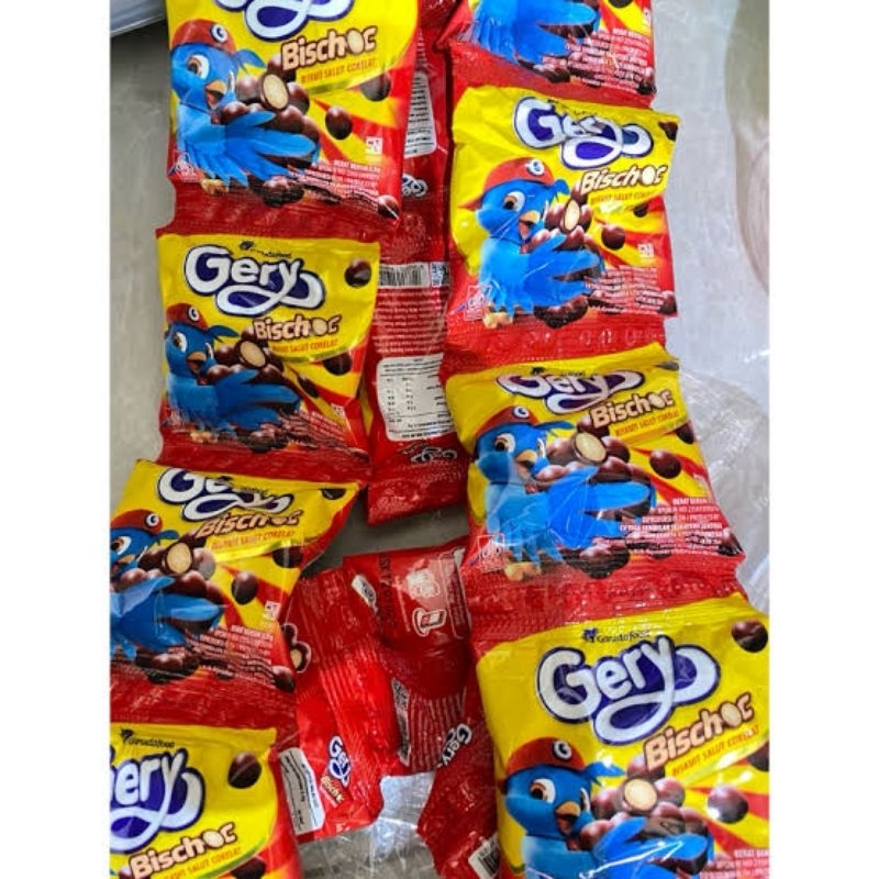 

Gery Bischoc Biskuit Salut Cokelat Serenceng isi 10 Pcs