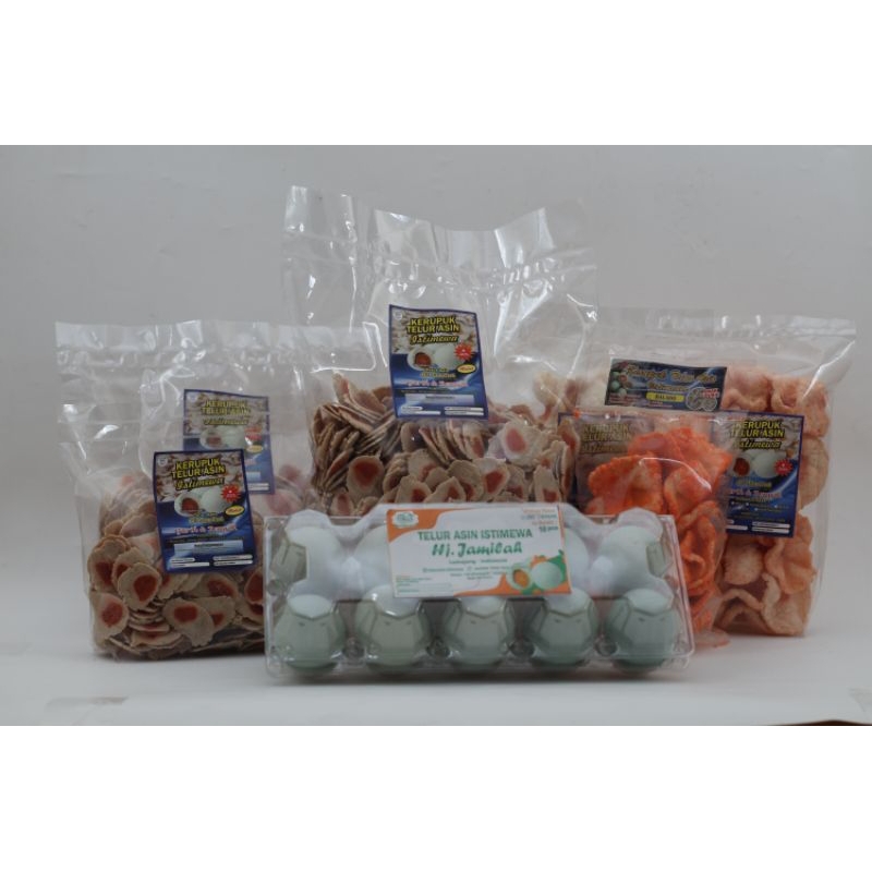 

krupuk telur asin mentah dan matang