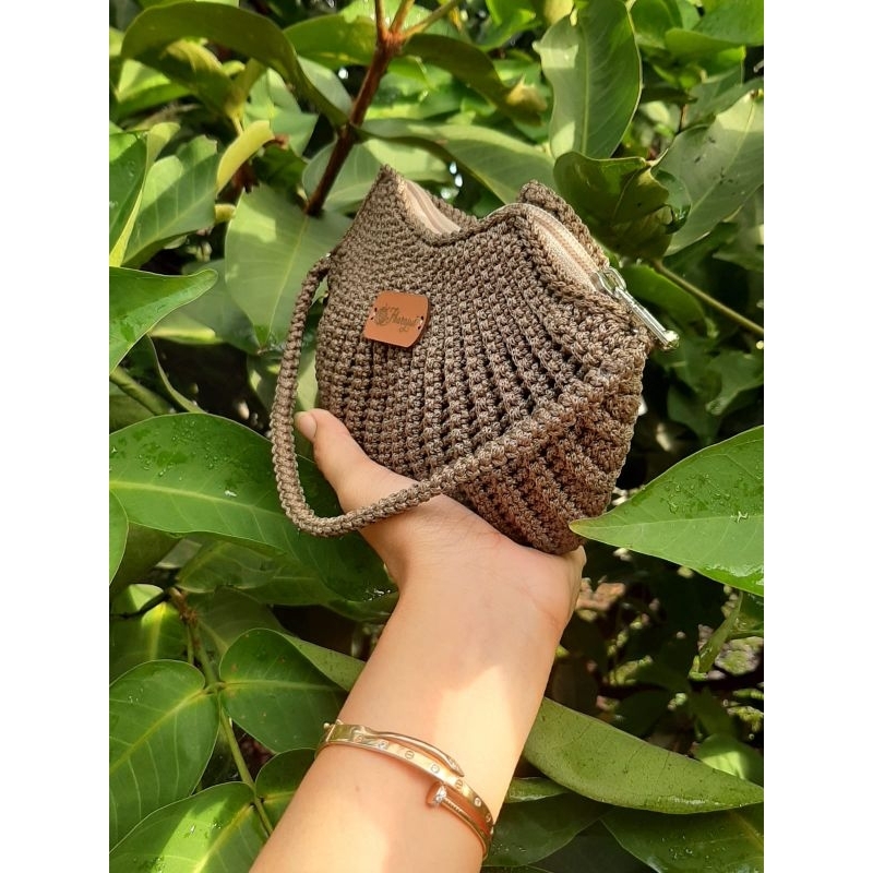 tas rajut kerang//tass hp rajut//tas pesta