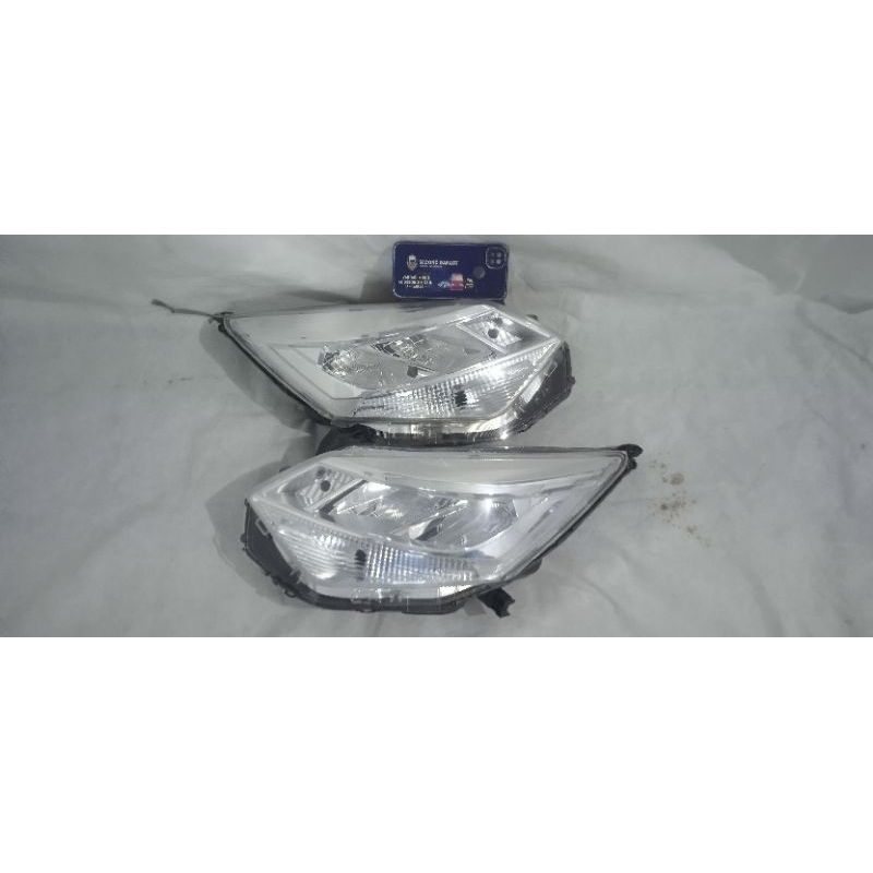 lampu depan sigra/calya facelift soket pnp