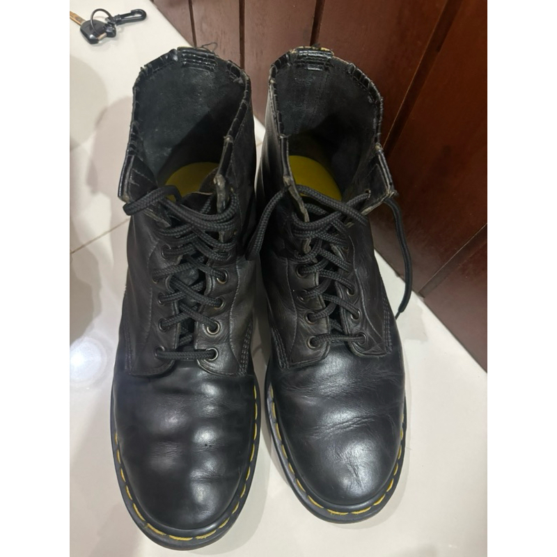 dr martens 1460 england