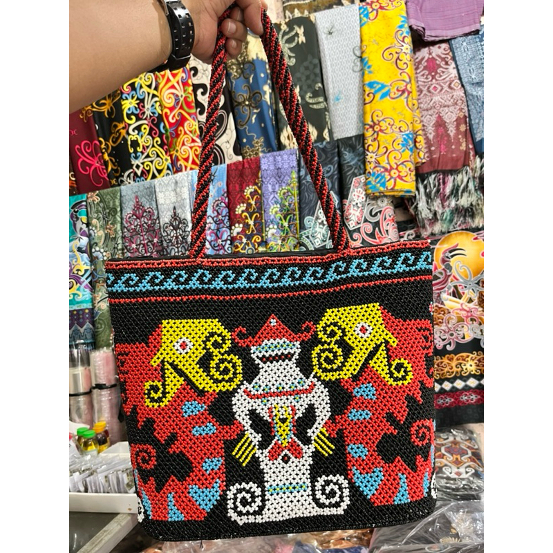 Tas Manik Khas Kalimantan / Dayak